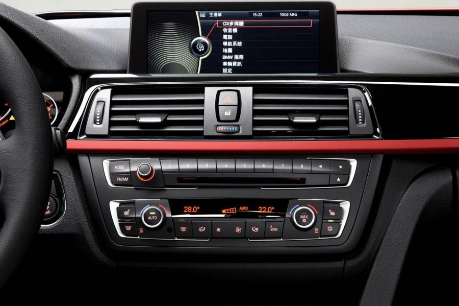  BMW 3-Series Long-Wheelbase 2012 года  (фото 11 из 25)